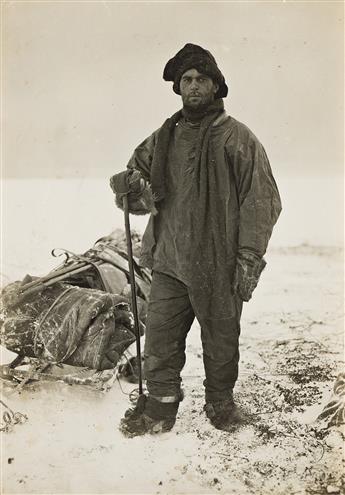 HERBERT PONTING (1870-1935) A group of 29 photographs documenting the Terra Nova Expedition. 1910-11.